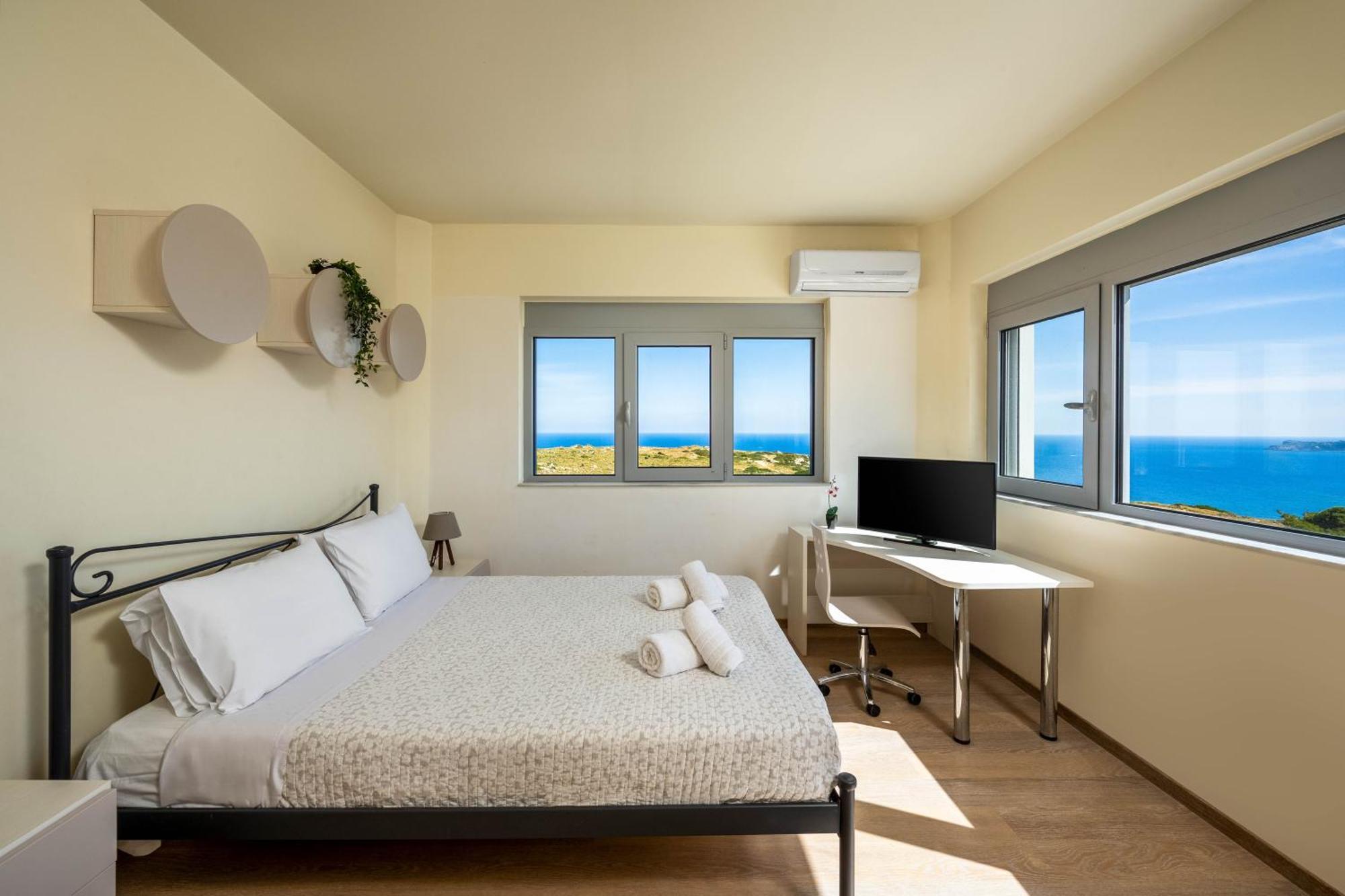 Villa Zafira - Seaview Manor With Heated Pool Kallithéa 외부 사진